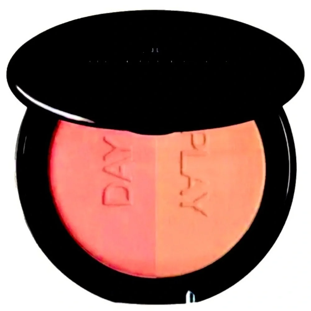 Vincent Longo Day & Play Duo Blush in Love Potion.